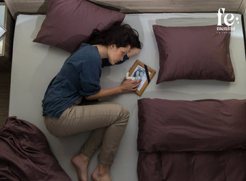 "No estás, pero sigues aquí"