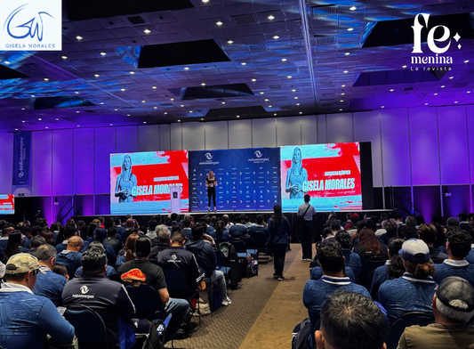 Gisela Morales representó a Guatemala en el 41º Congreso Internacional de Natación y Fitness nelsonvargas en México